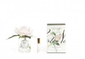 Ароматическая роза FRENCH ROSE french pink розы с гортензиями, бело-голубой, серебряная ваза, металл от Cote Noir